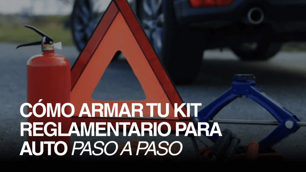 Kit reglamentario para auto con matafuego, baliza y gato hidráulico sobre la ruta.